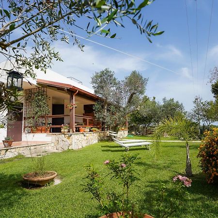 Casa Vacanza Russo Fernando Alimini Exterior foto