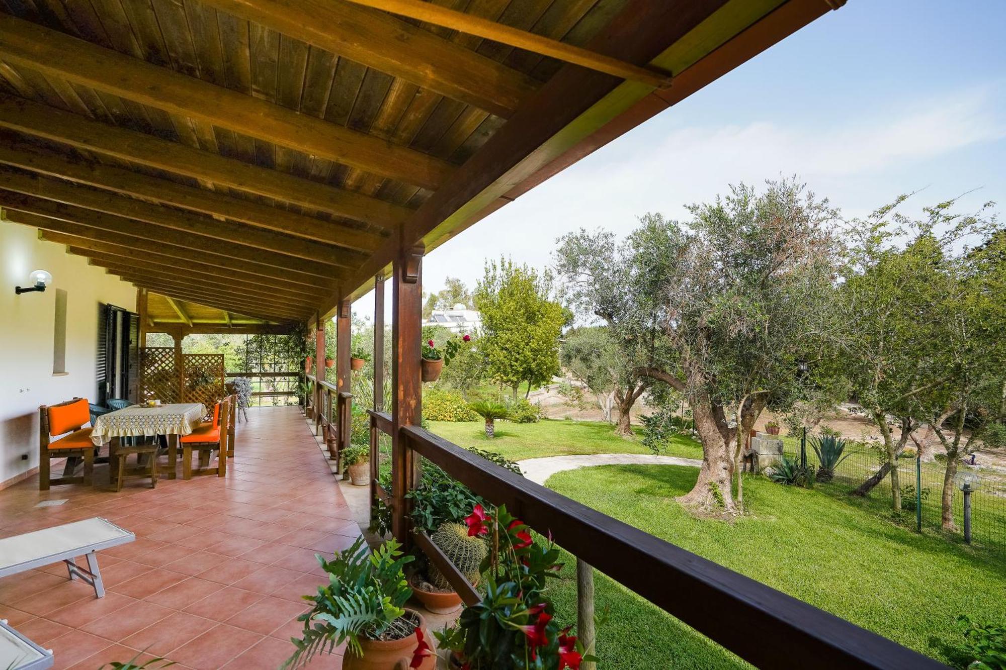 Casa Vacanza Russo Fernando Alimini Exterior foto