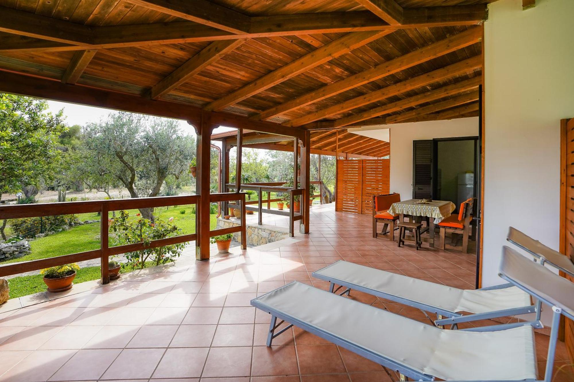 Casa Vacanza Russo Fernando Alimini Exterior foto