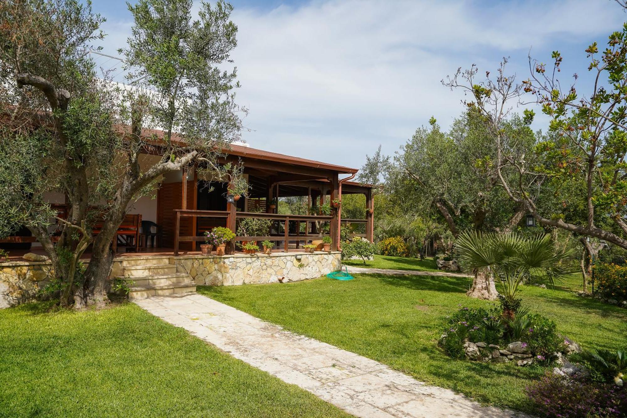 Casa Vacanza Russo Fernando Alimini Exterior foto